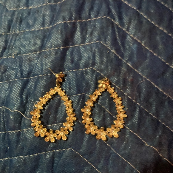 5 pairs of earrings - Picture 8 of 8